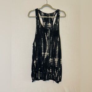 Akualani Black and White Sleeveless Tank Top